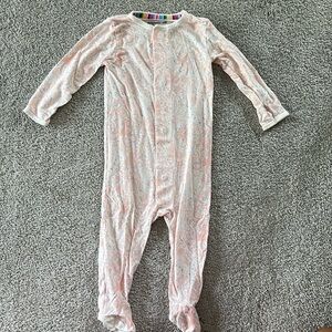 Very gently used magnetic me pink onesie pajamas size 6-9 months